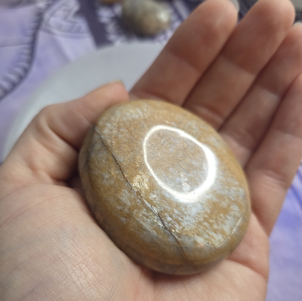 Flashy Peach Moonstone Palmstone